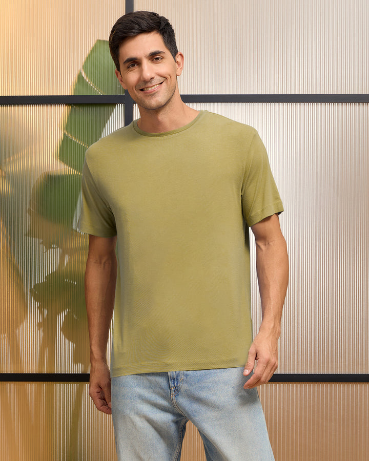 Wellbi Bamboo T-Shirt for Men in classic white, designed with breathable bamboo fabric to ensure comfort and ease of movement.